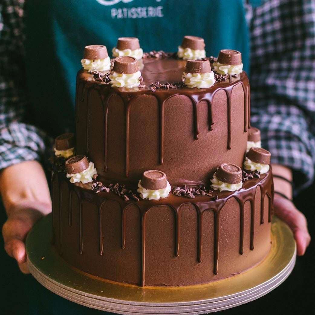 D'aromas Chocolate Cake Premix 10kg with Cake Topper, Instant Chocolate Cake  Premix Powder, Egg Free Premium Cake Premix - D'aromas