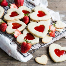 Load image into Gallery viewer, Heart Shape 3 Piece Cookie Cutter Set 4
