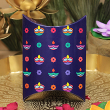 Load image into Gallery viewer, M318 Happy Diwali Purple Pillow Box
