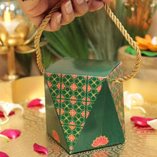 Load image into Gallery viewer, M322 Green Lotus Hexagon Multipurpose Box with Dori
