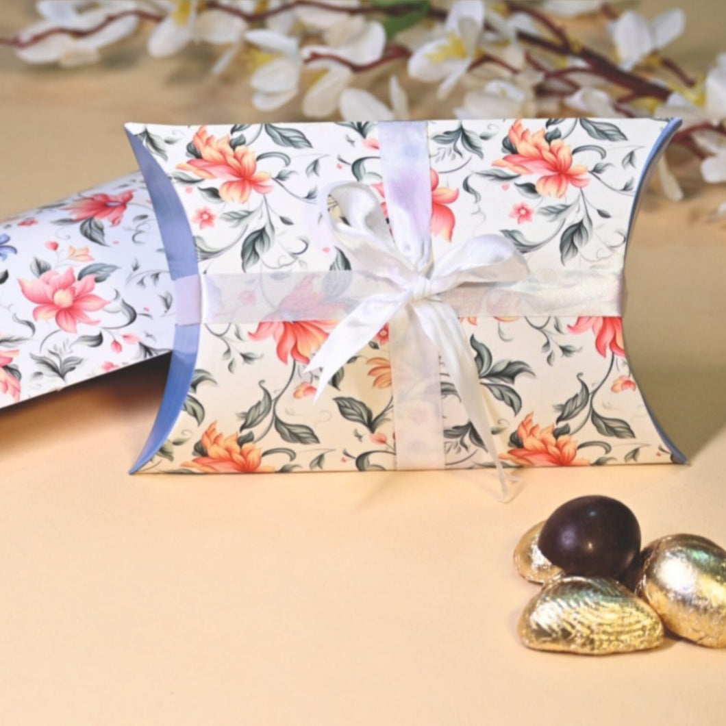 M816 Floral Dream Pillow Box with Ribbon