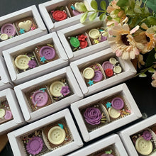 Load image into Gallery viewer, M902 2 Cavity Chocolate Box | Candles | Macarons
