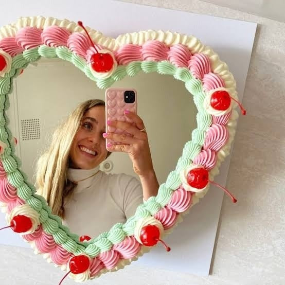 Heart Selfie Mirror Cake Sheet