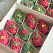 Load image into Gallery viewer, S61 Madeleine Silicone Chocolate Mould
