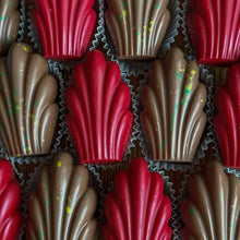 Load image into Gallery viewer, S61 Madeleine Silicone Chocolate Mould
