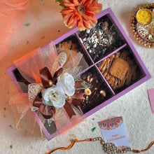 Load image into Gallery viewer, M912 6 Brownie Purple Hamper Box
