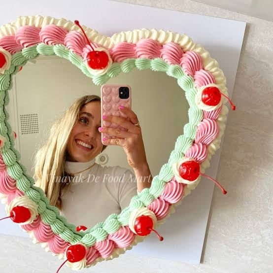 Heart Selfie Mirror Cake Sheet